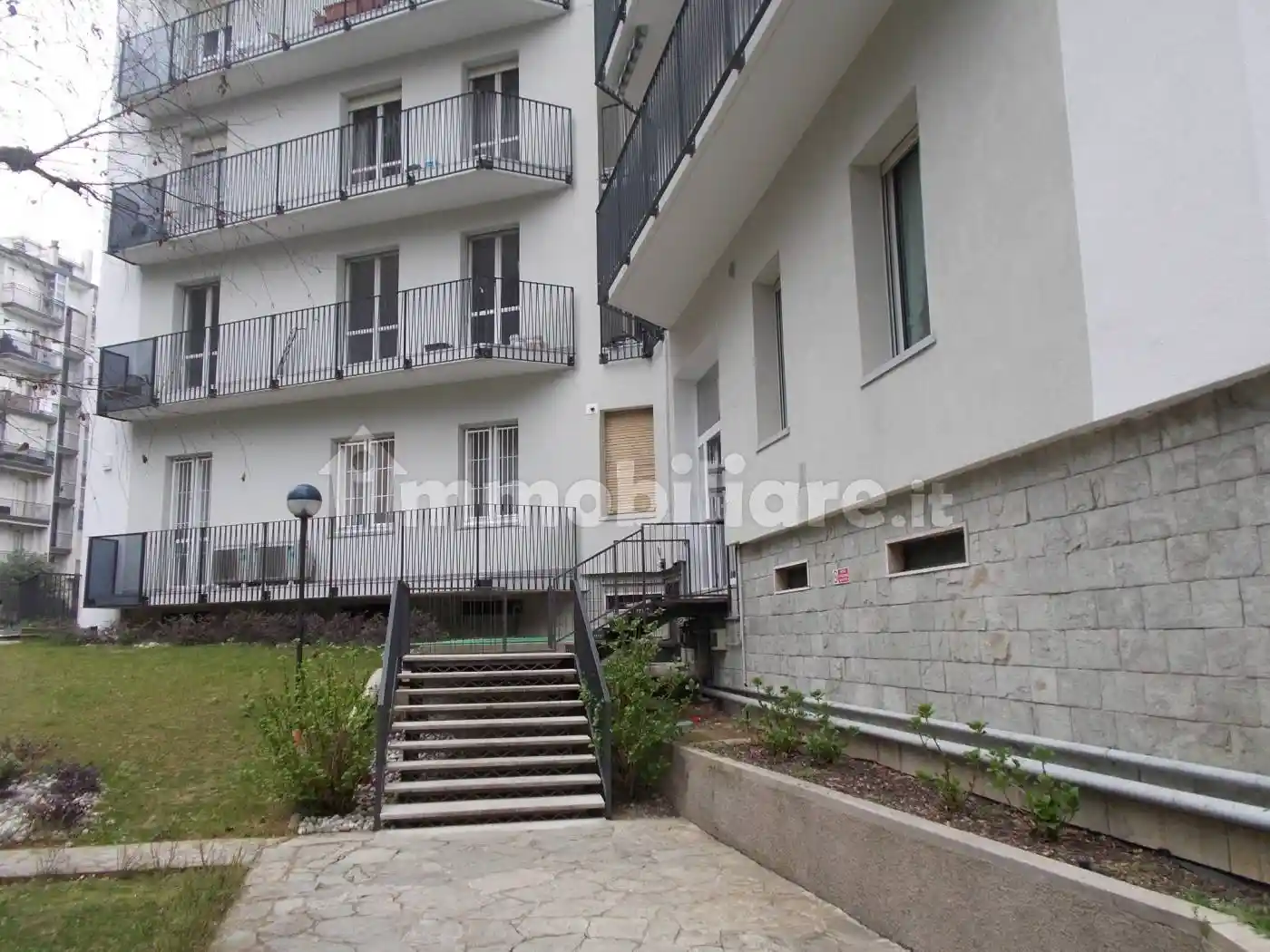 Appartamento in affitto a Saronno