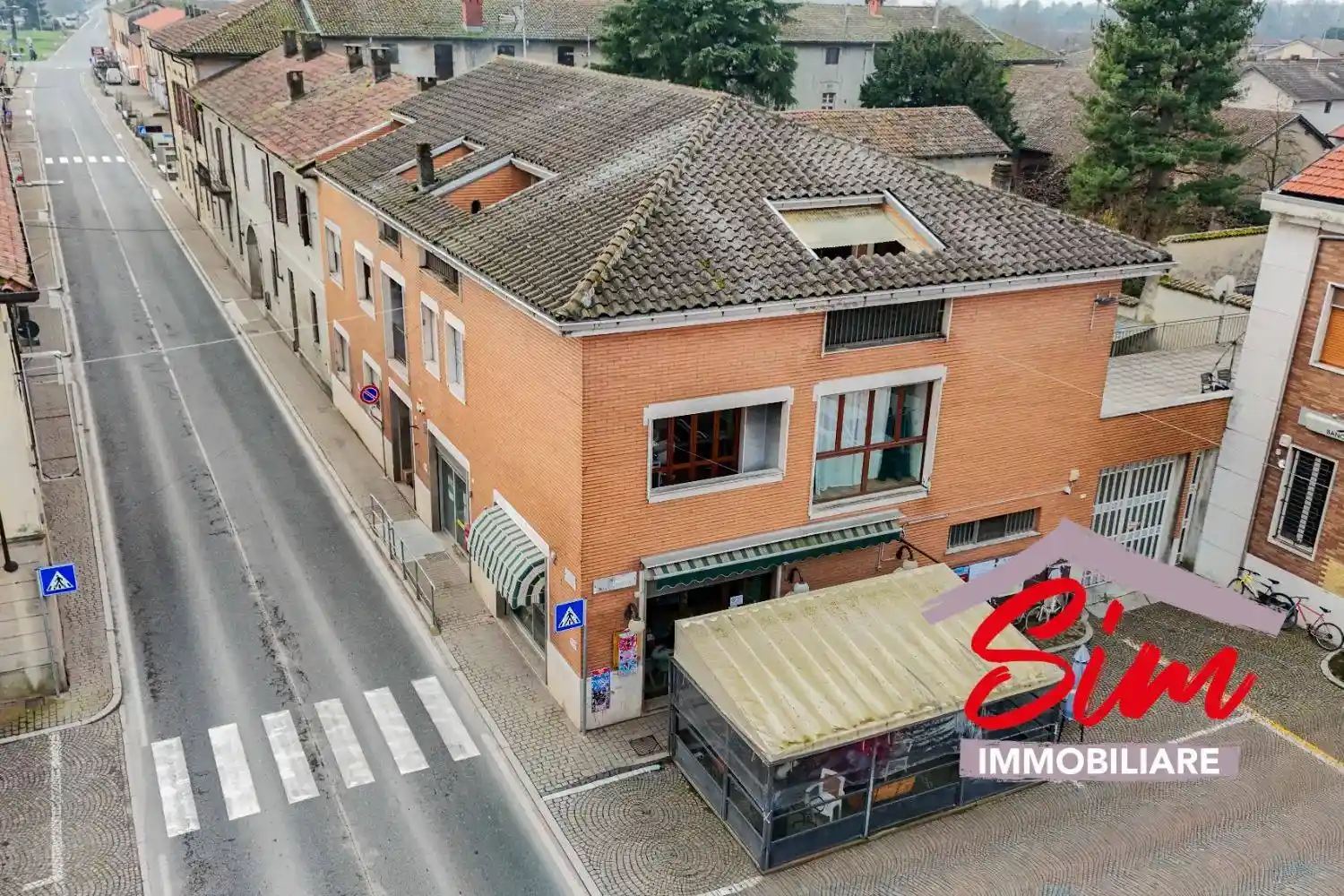 Palazzo - Edificio in vendita a Borgolavezzaro