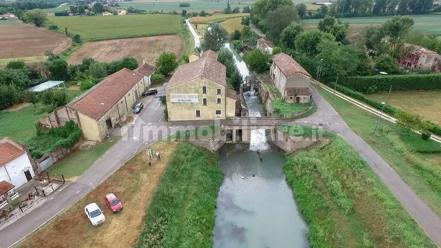 Palazzo - Edificio in vendita a Fratta Polesine