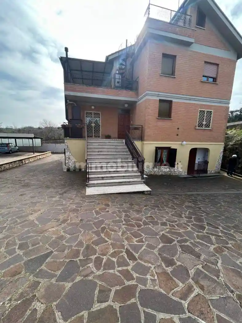 Appartamento in vendita a Monte Compatri