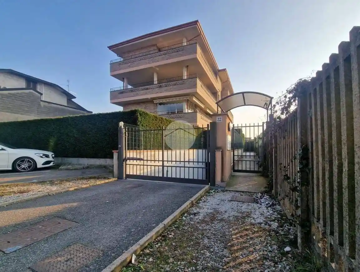 Appartamento in vendita a Seveso