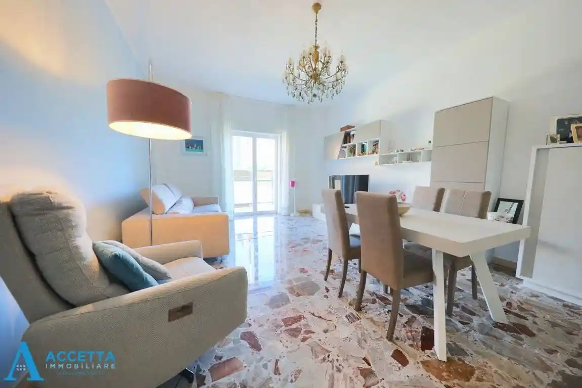Appartamento in vendita a Taranto