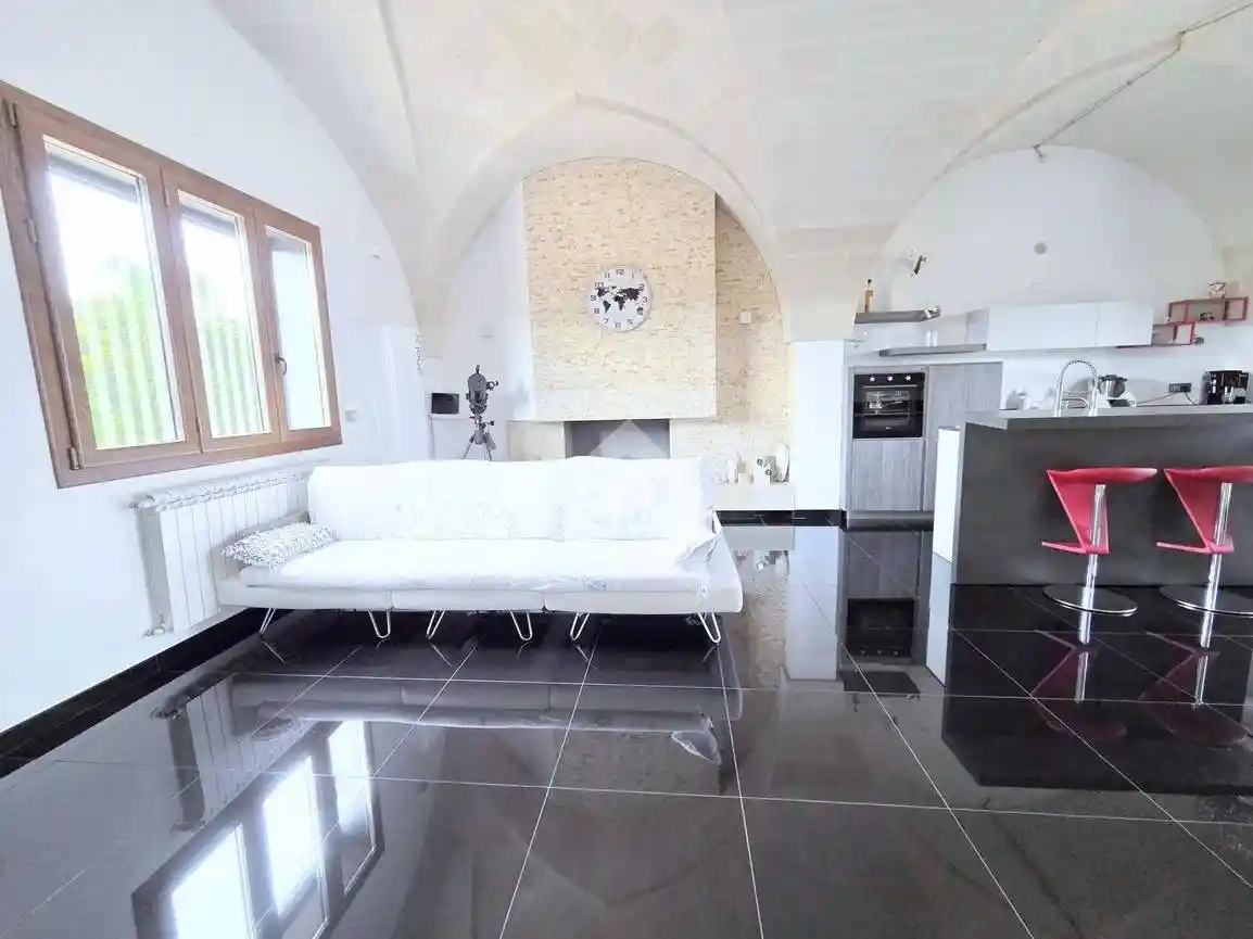 Casa indipendente in vendita a Sava