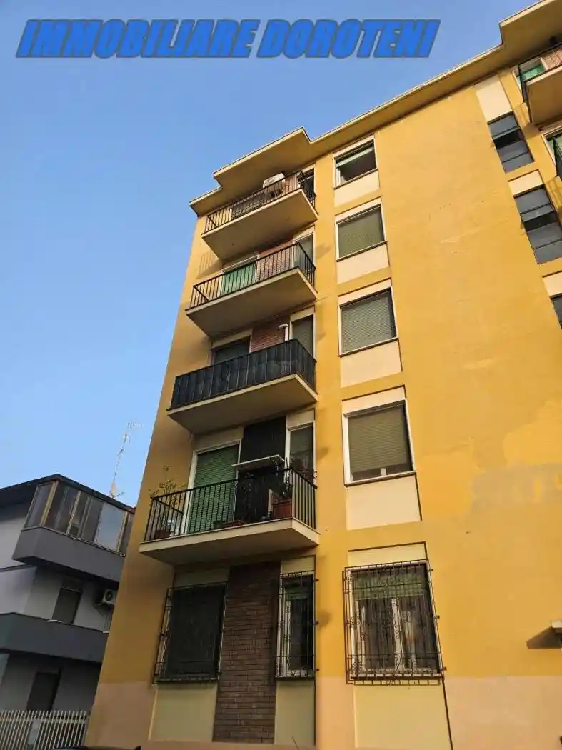 Appartamento in vendita a Vercelli