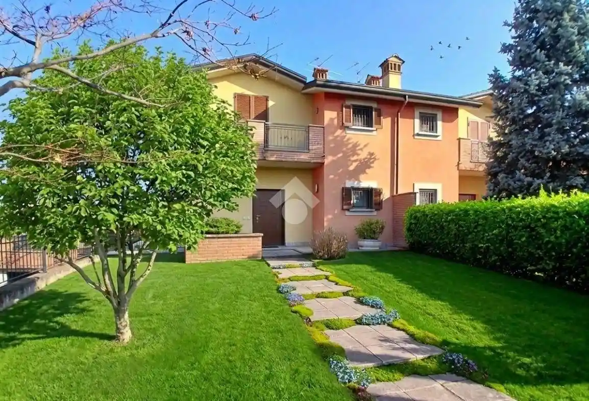 Villetta a schiera in vendita a Cassano d'Adda