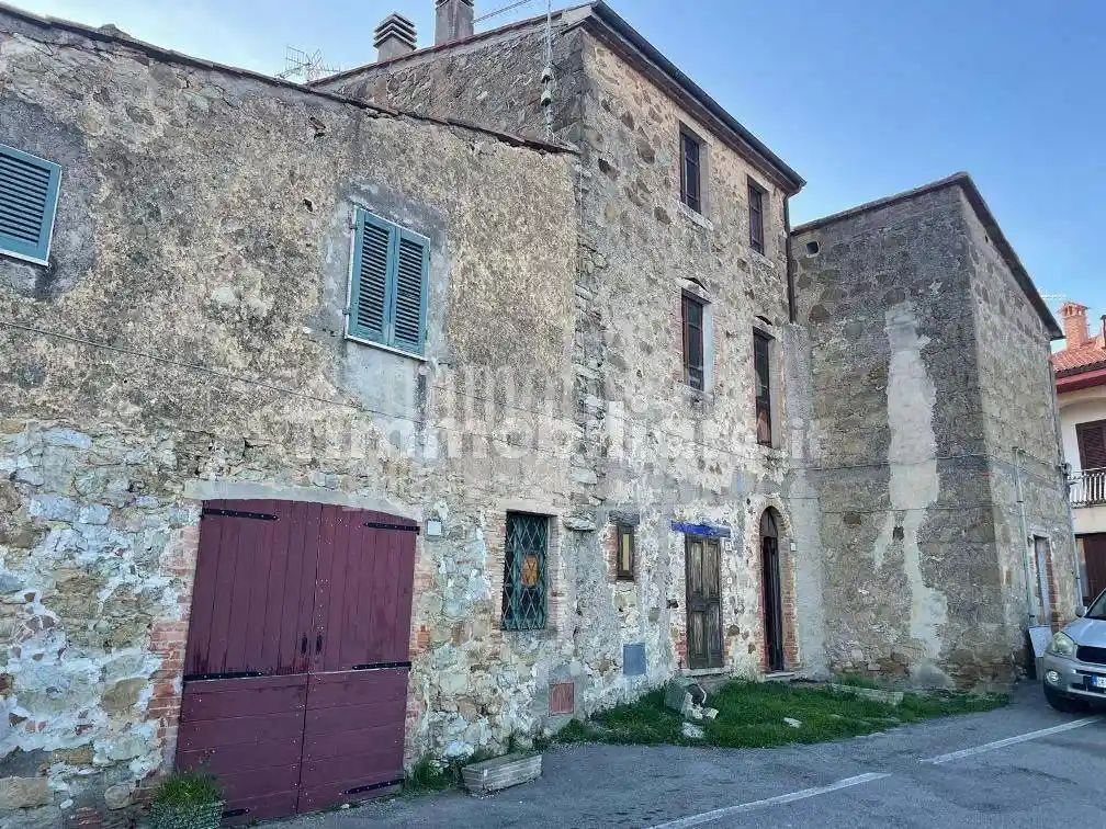 Appartamento in vendita a Manciano