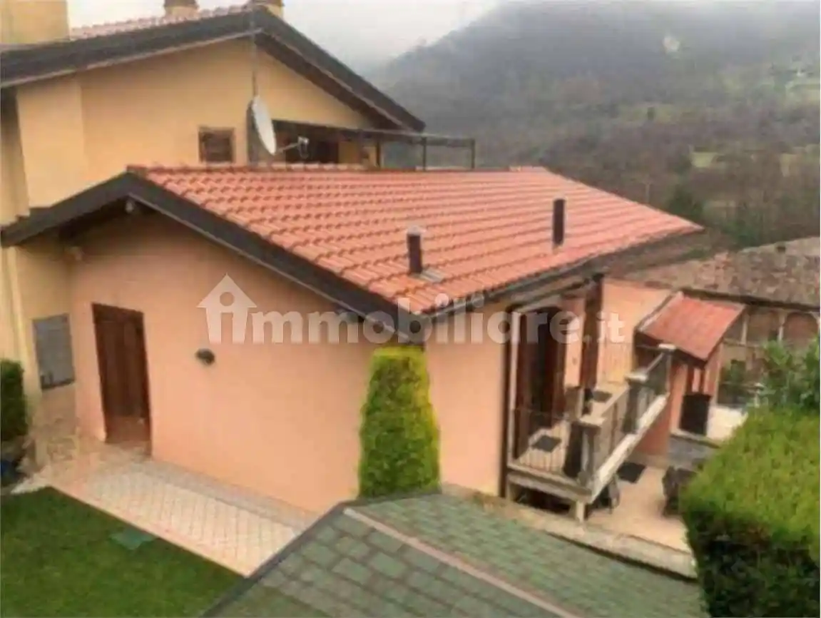 Appartamento in vendita a Caino