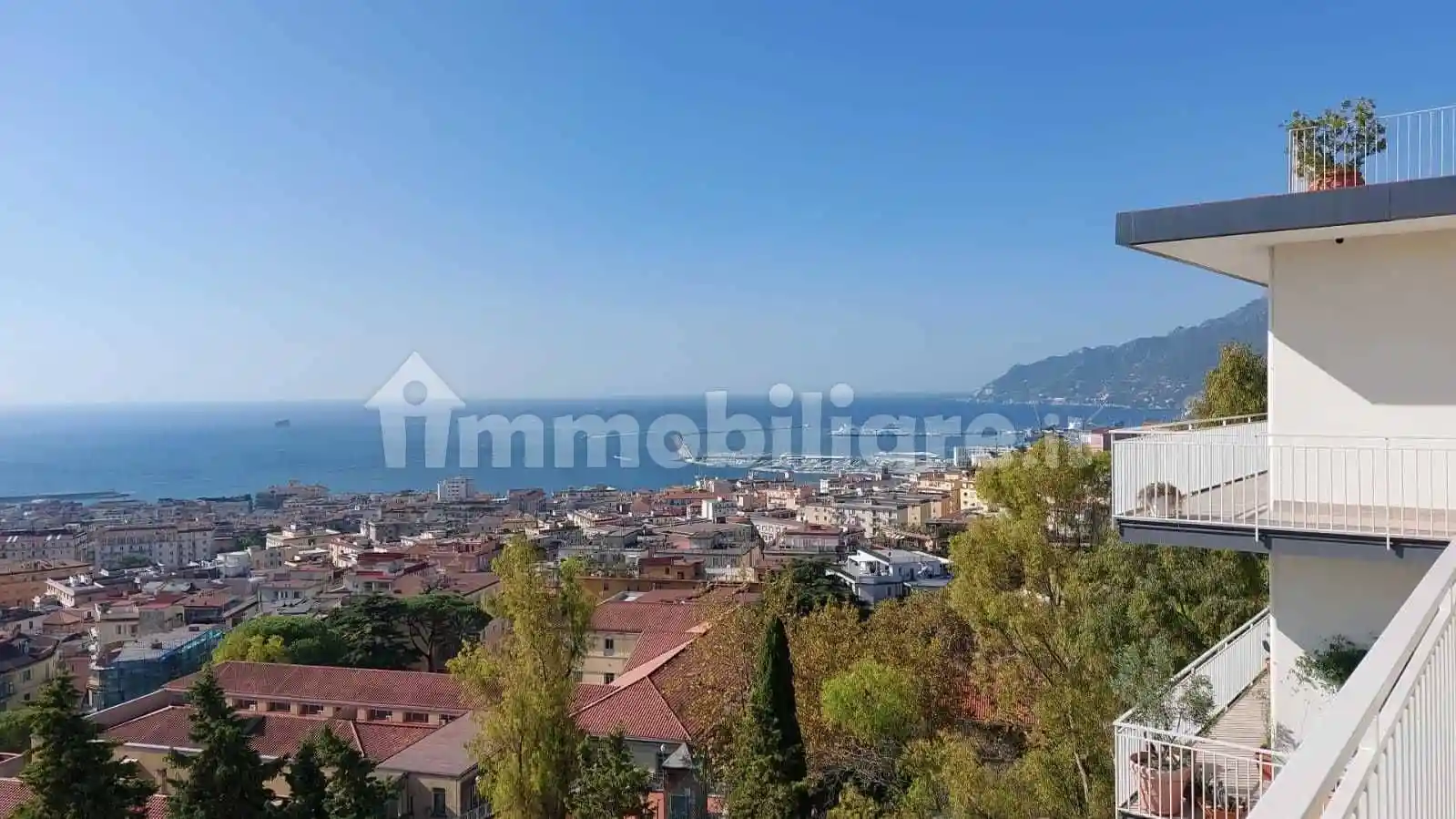 Appartamento in affitto a Salerno