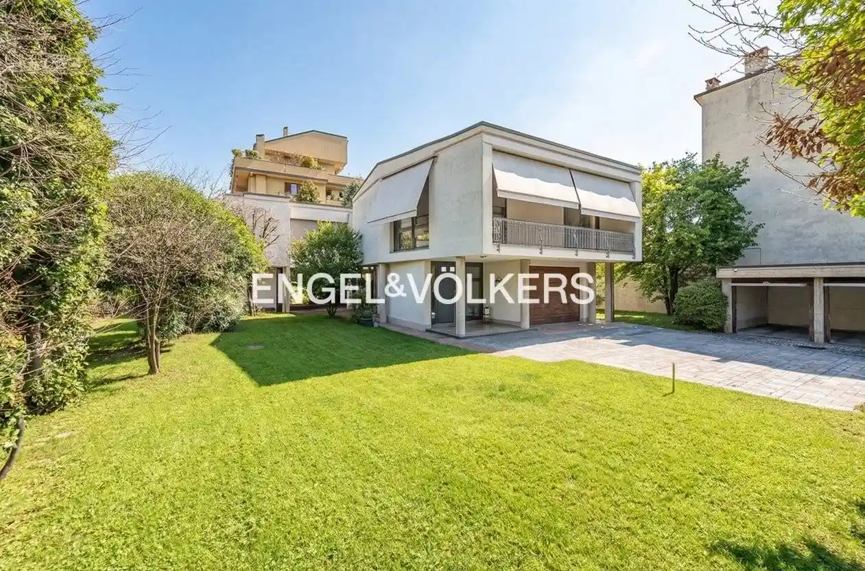 Villa in vendita a Seregno