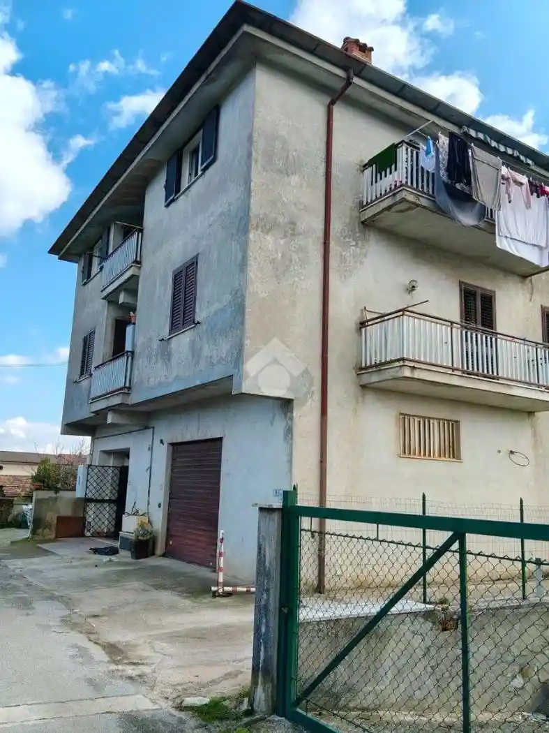 Appartamento in vendita a Lariano