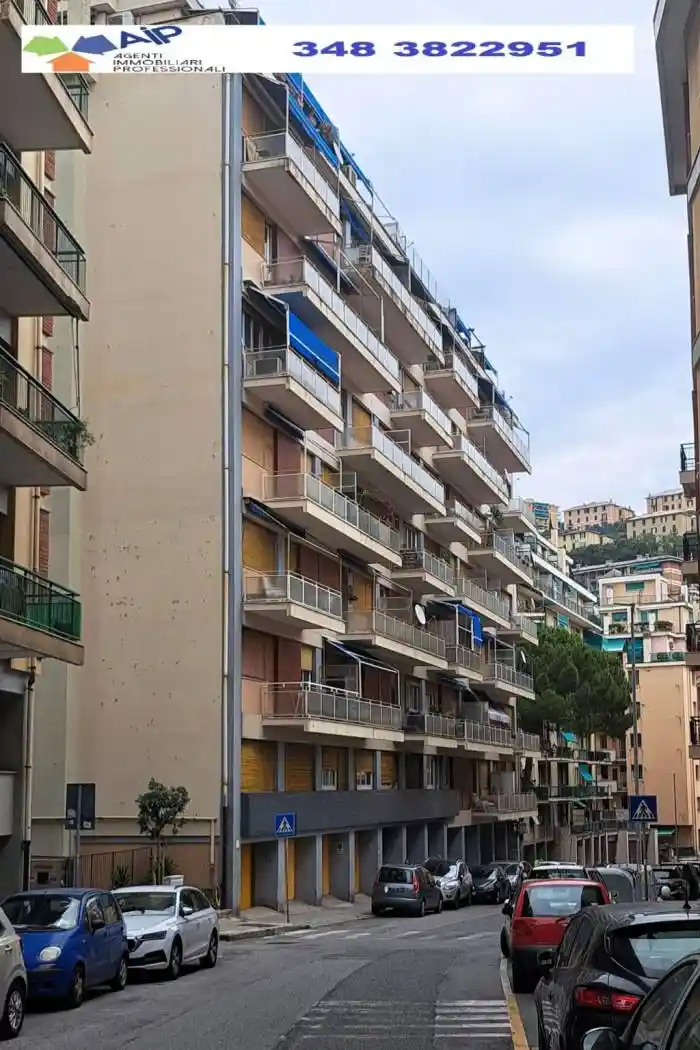 Appartamento in vendita a Genova