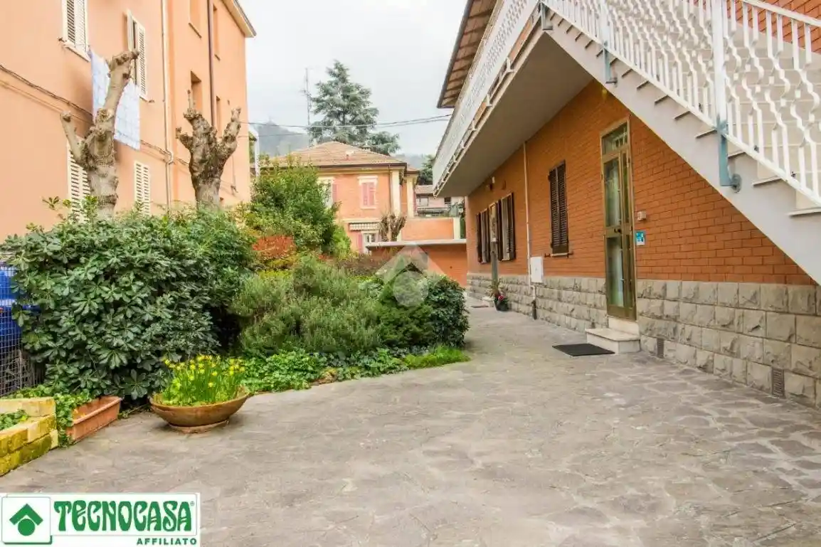 Appartamento in vendita a Casalecchio di Reno