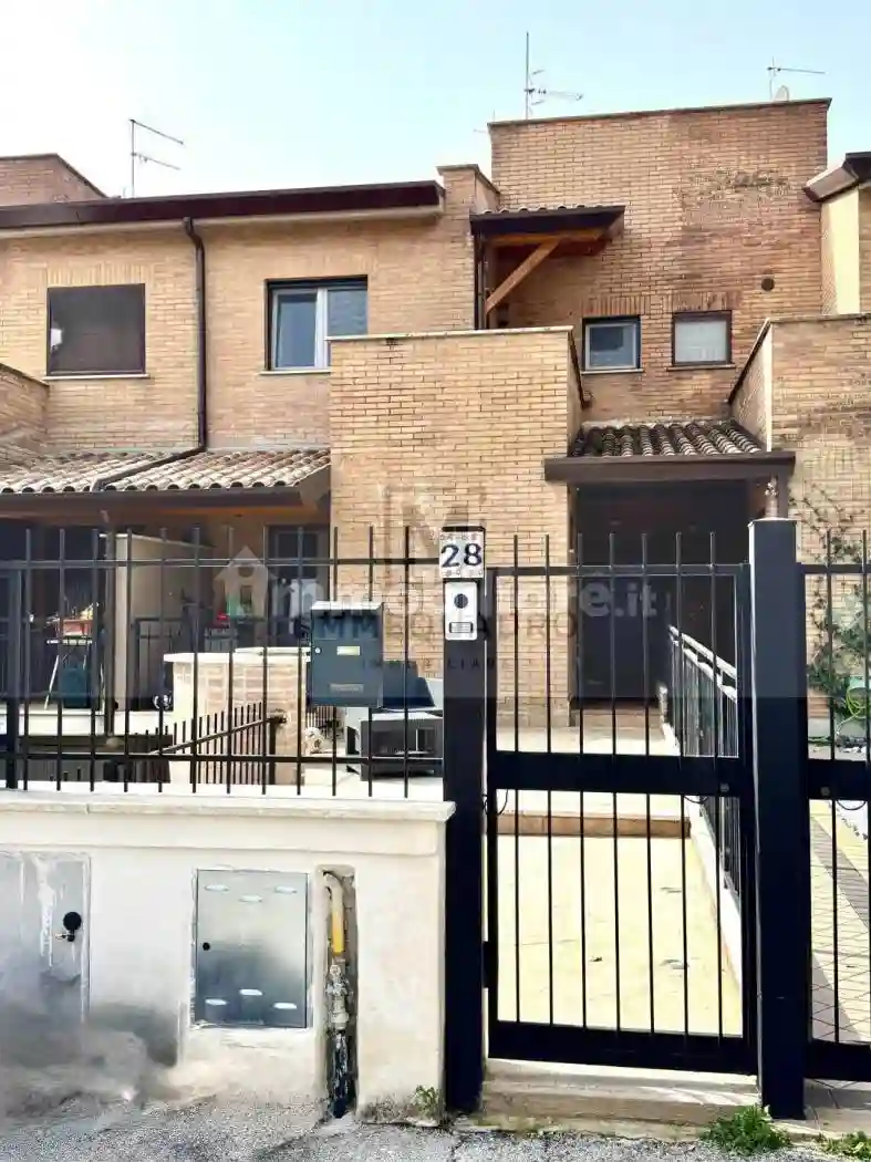 Villetta a schiera - foto 2