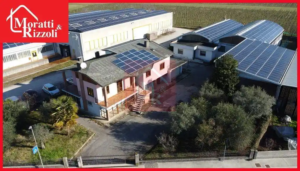 Casa indipendente in vendita a Corno di Rosazzo