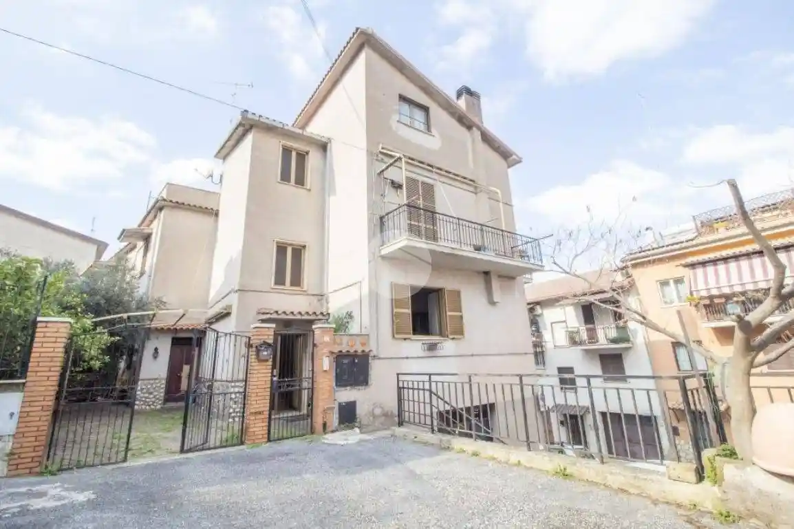 Appartamento in vendita a Moricone