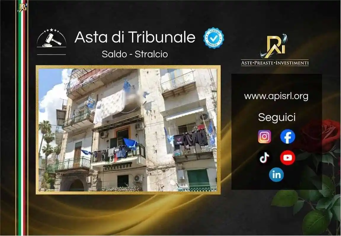 Appartamento in vendita a Napoli