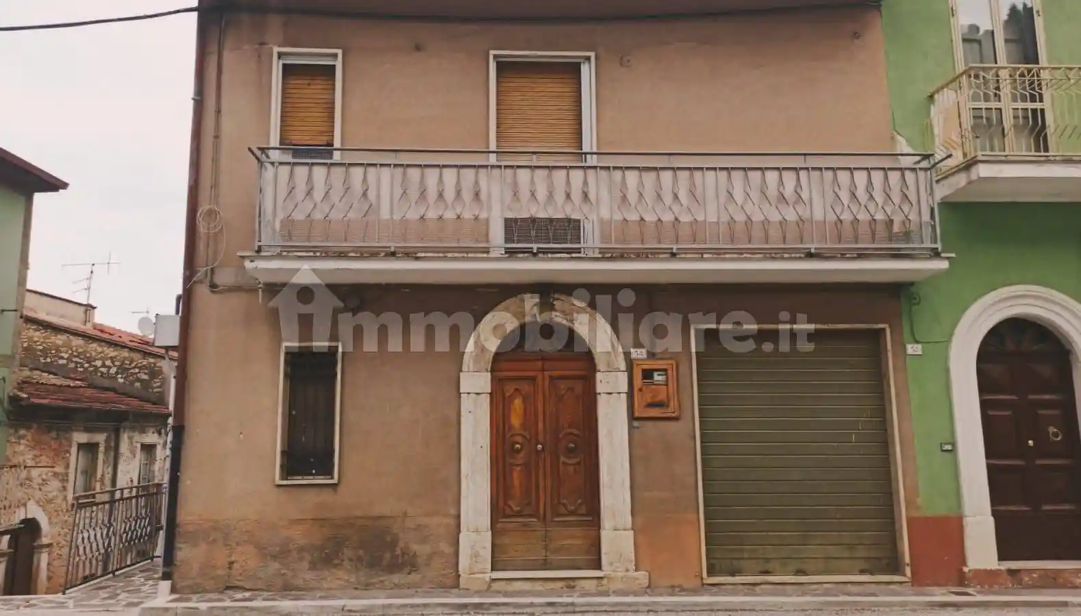 Casa indipendente in vendita a Luco dei Marsi