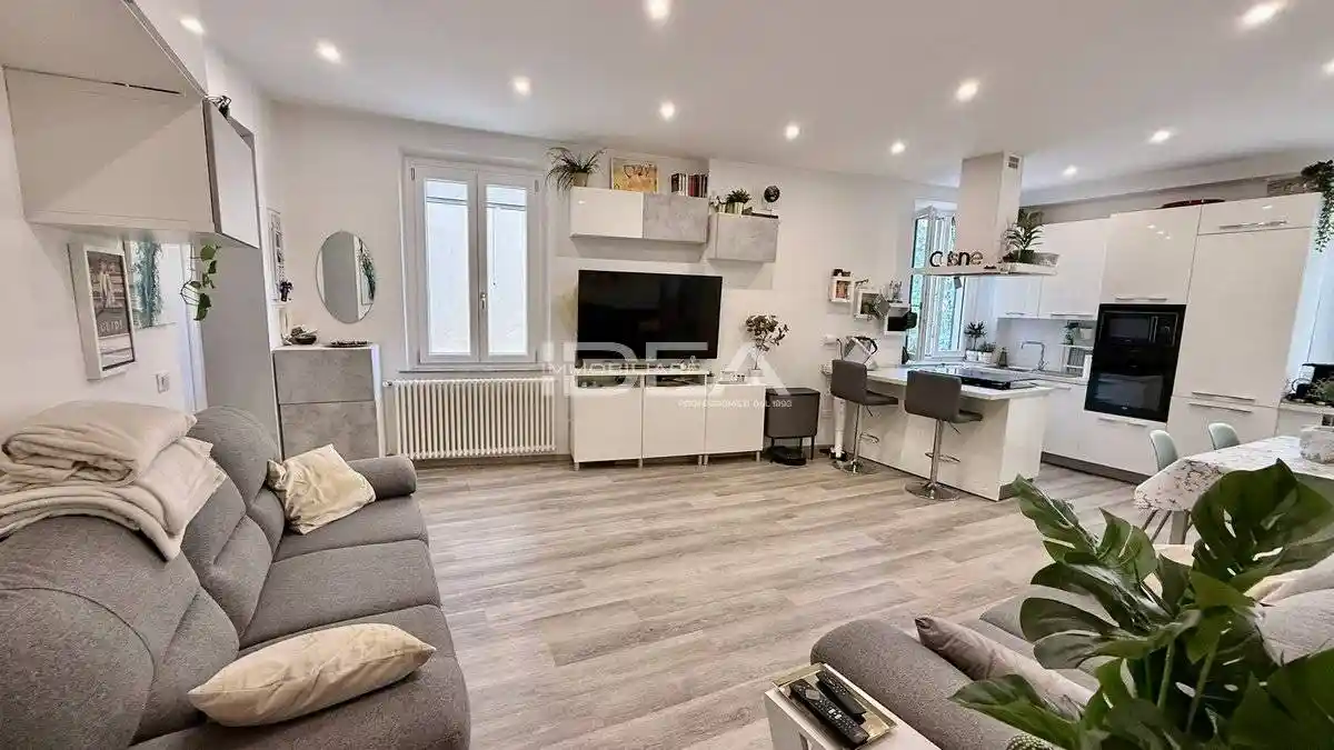 Appartamento in vendita a Lucca