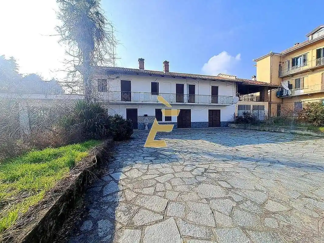 Casa indipendente in vendita a Pinerolo