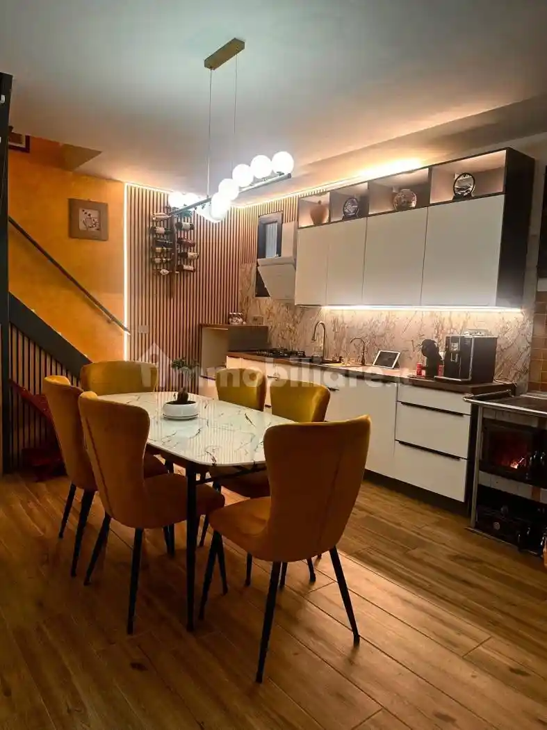 Villa in vendita a Savogna