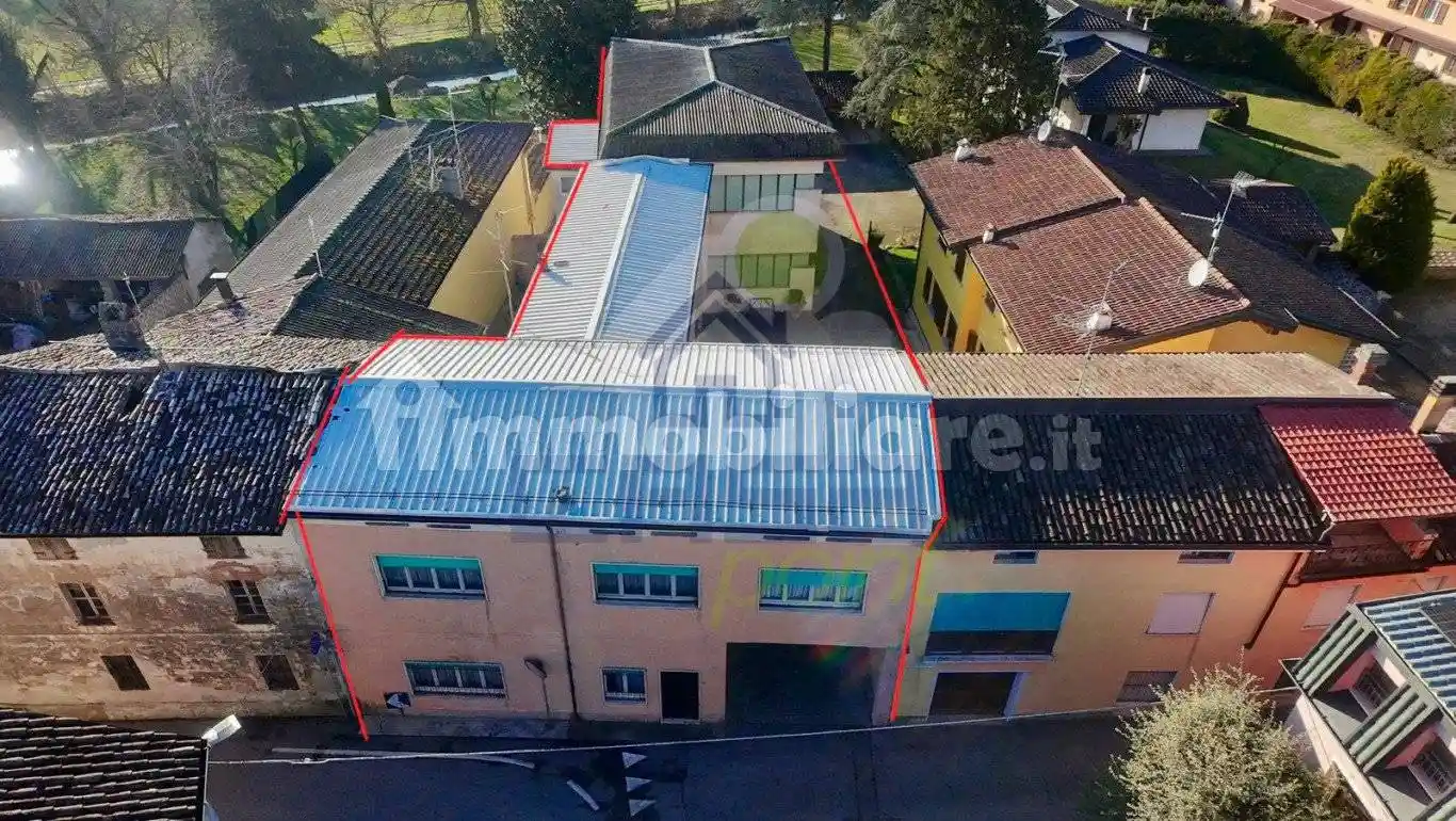 Palazzo - Edificio in vendita a San Bassano