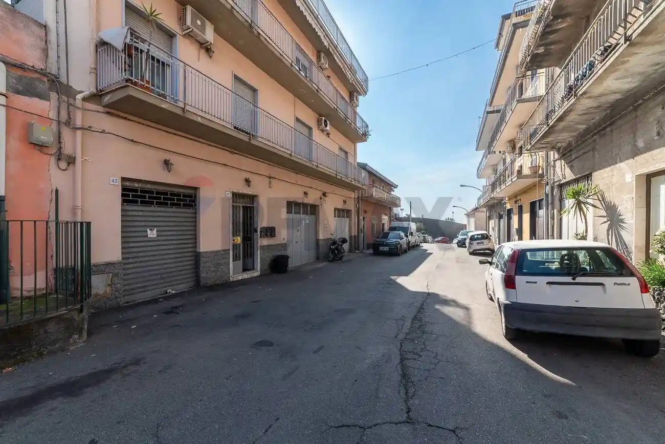 Appartamento in vendita a Aci Sant'Antonio