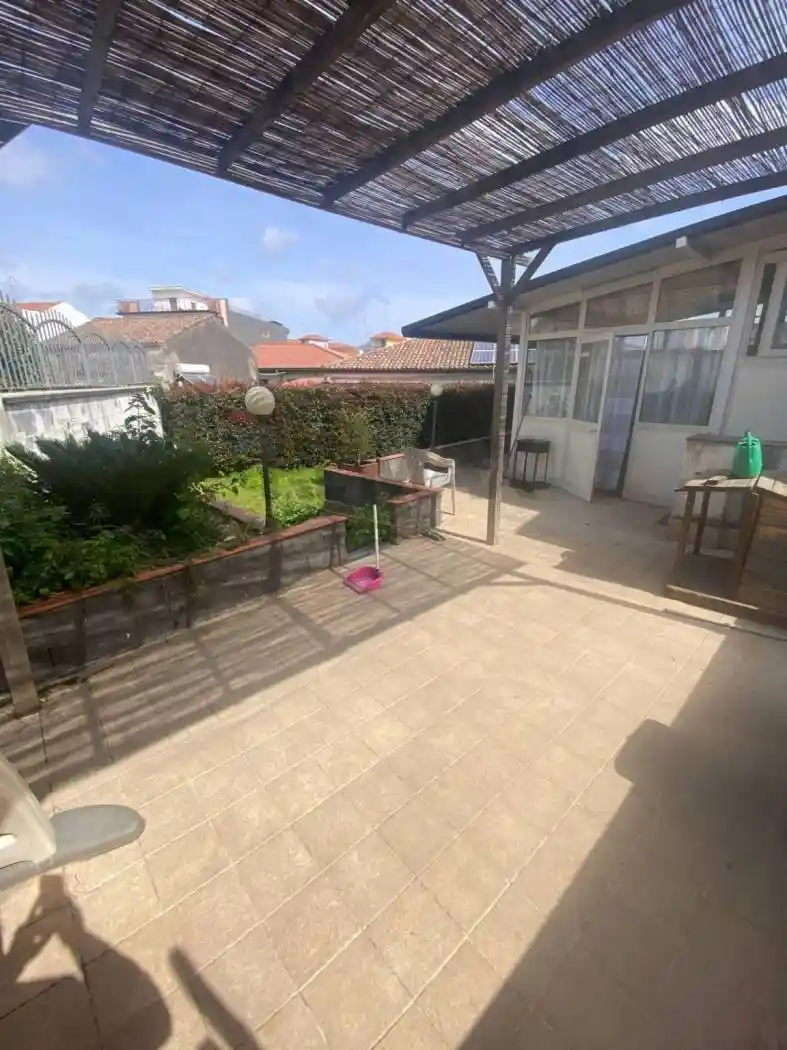Casa indipendente in vendita a Aci Sant'Antonio