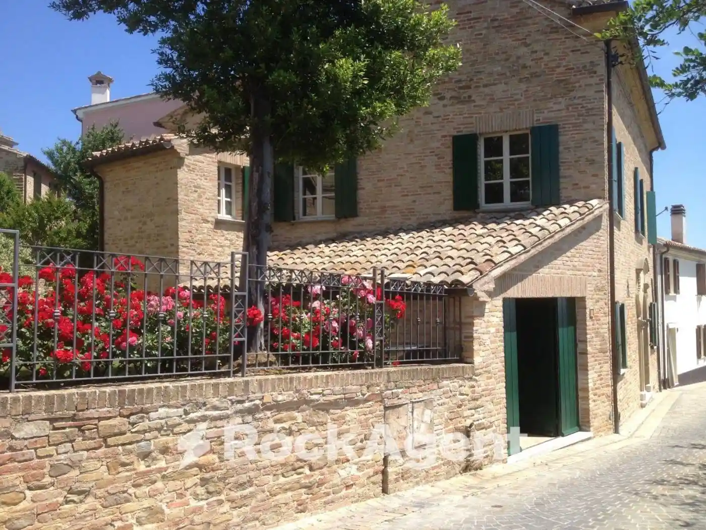 Villa in vendita a Fratte Rosa