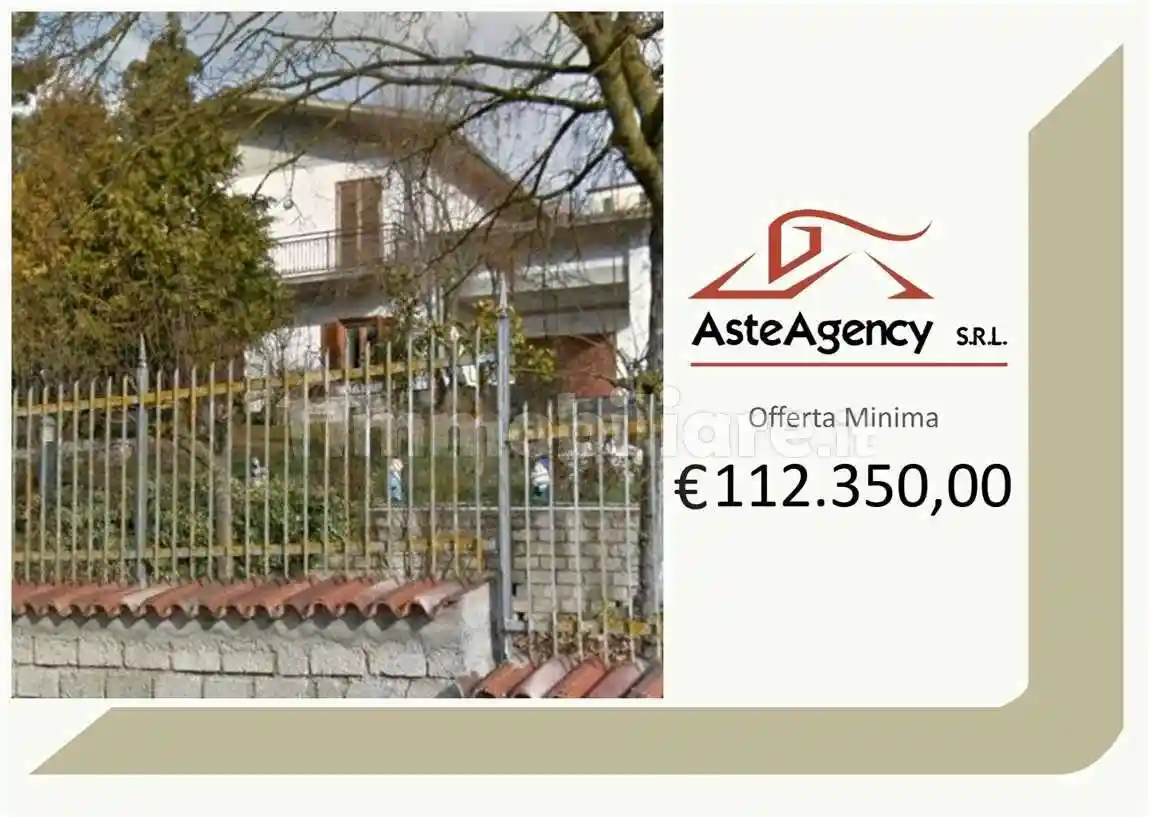 Villa in vendita a Montereale