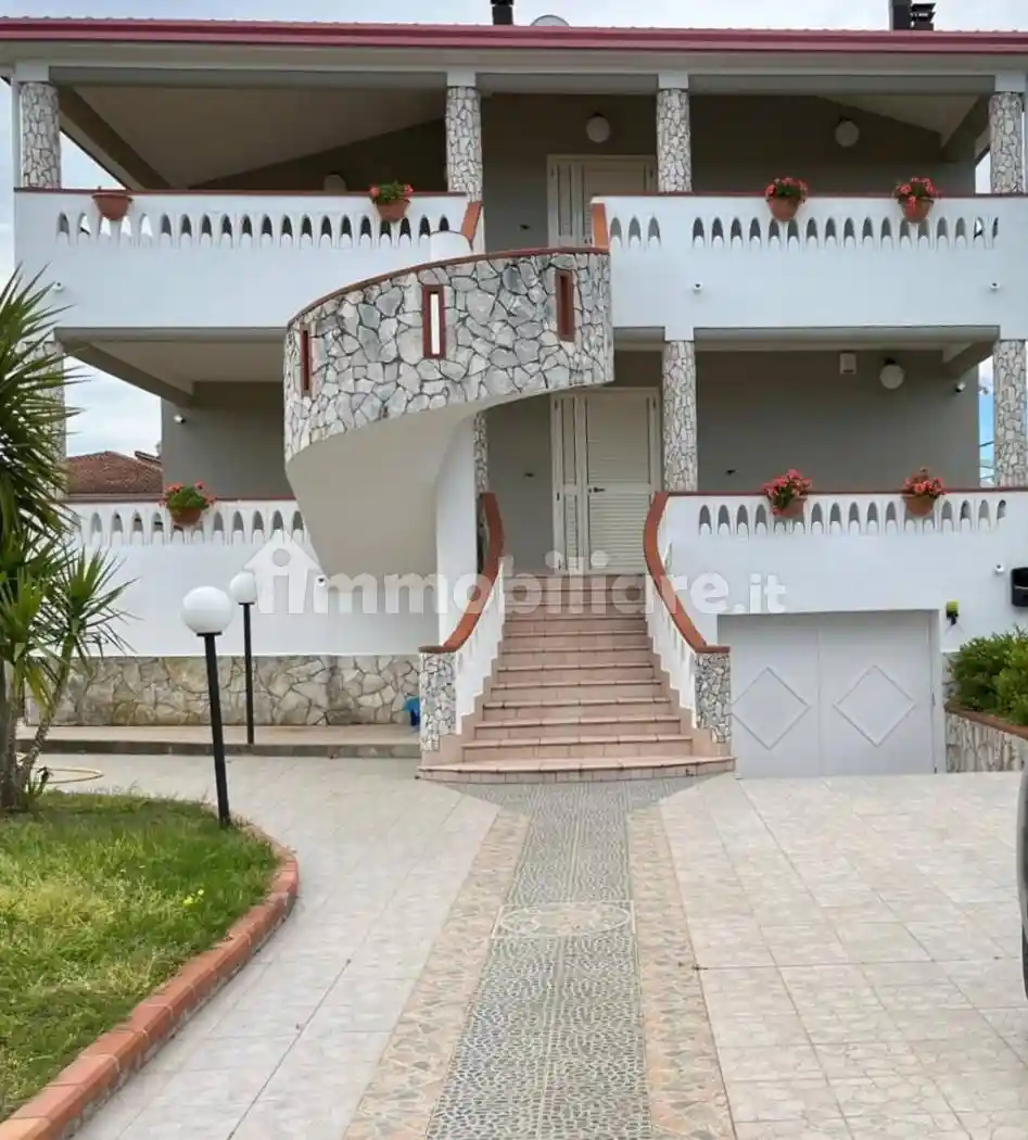 Villa in affitto a Corigliano-Rossano