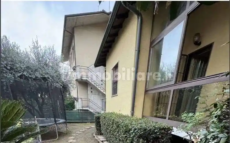Casa indipendente in vendita a Brembate di Sopra