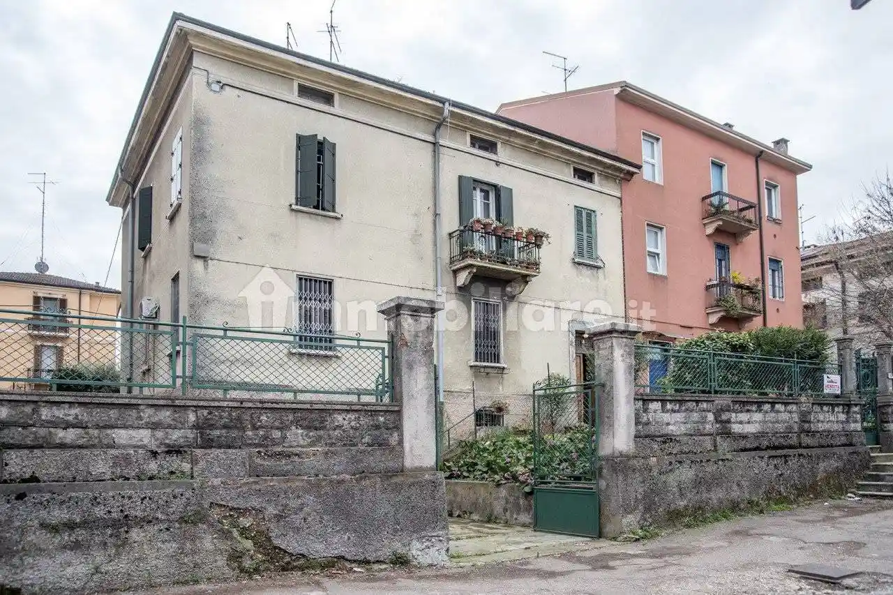 Appartamento in vendita a Verona