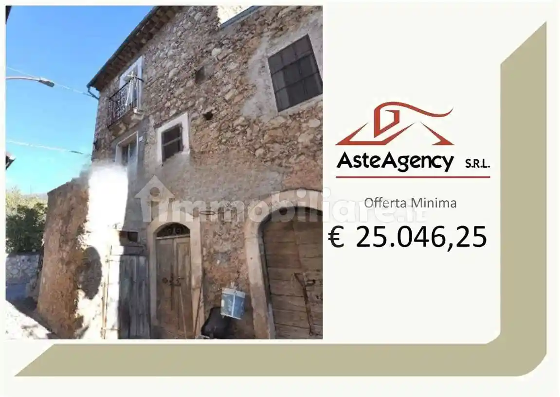 Casa indipendente in vendita a Ofena