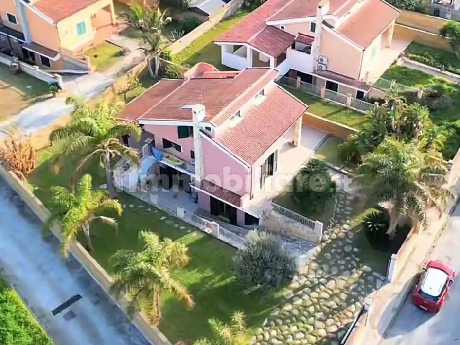 Villa in vendita a Barcellona Pozzo di Gotto