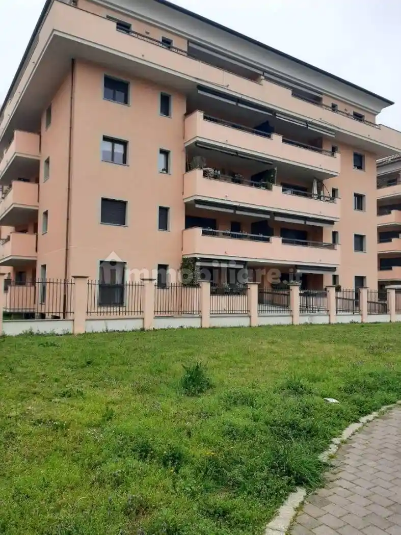 Appartamento in affitto a Magenta