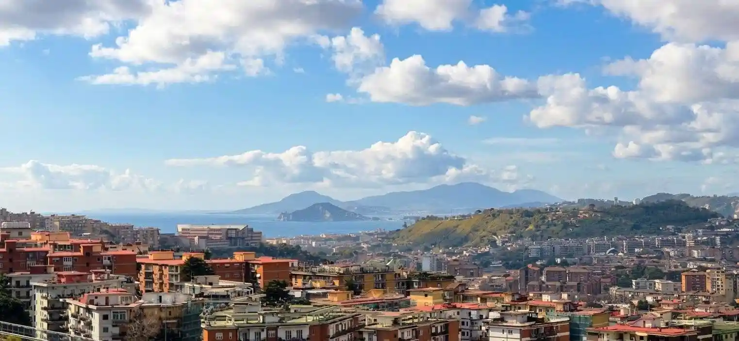 Appartamento in vendita a Napoli