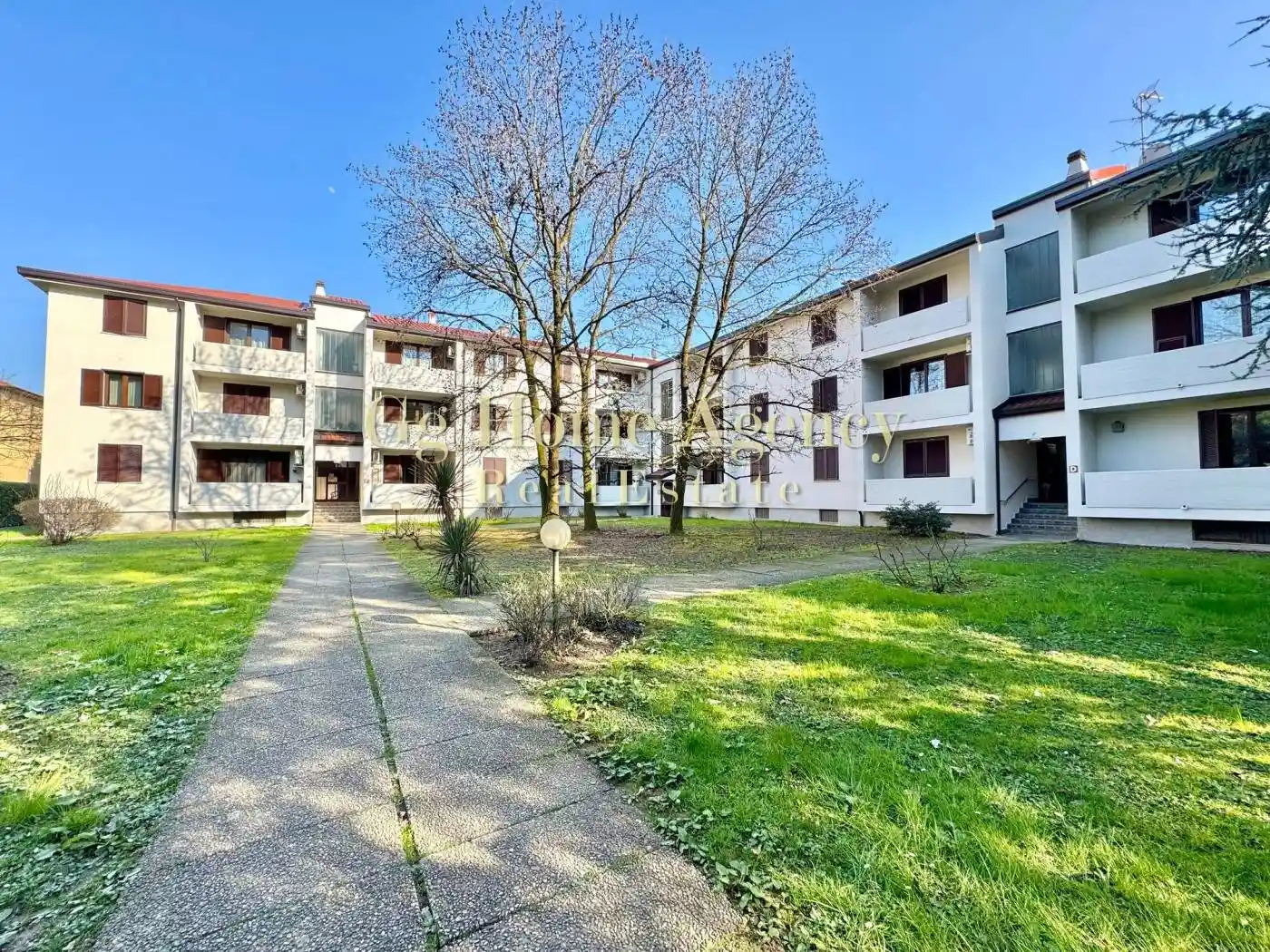 Appartamento in vendita a Pessano con Bornago