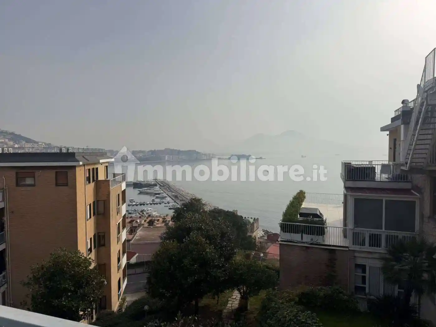 Appartamento in affitto a Napoli