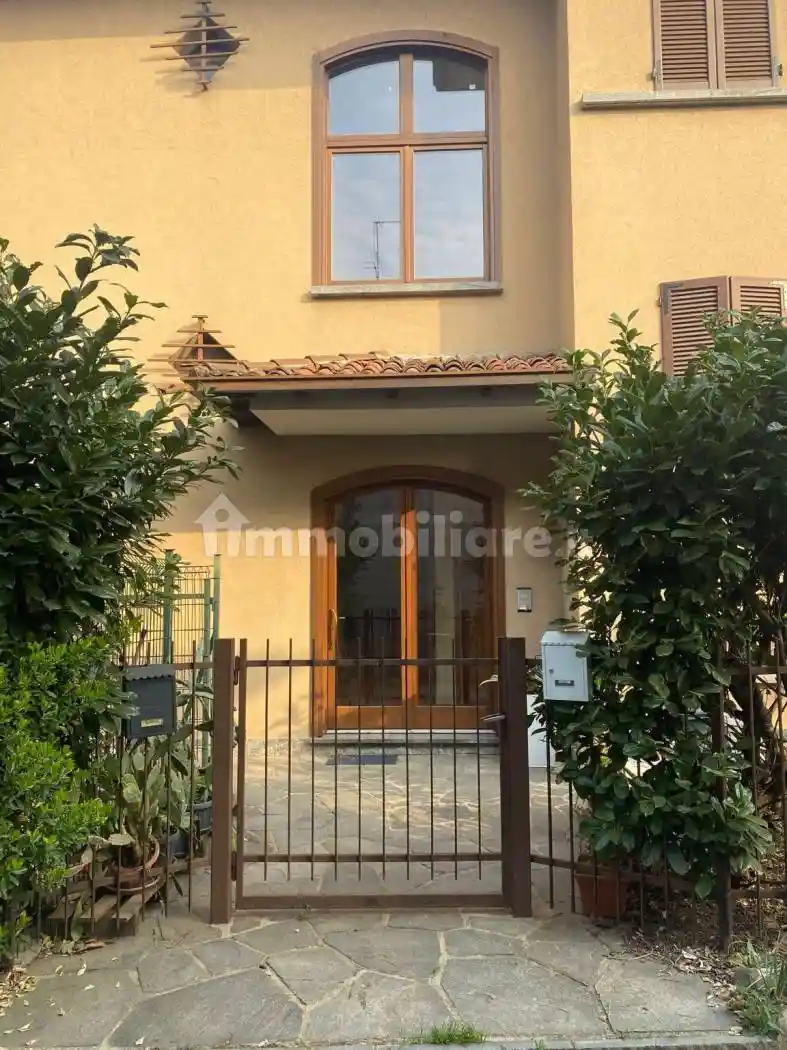 Appartamento in vendita a Alzate Brianza