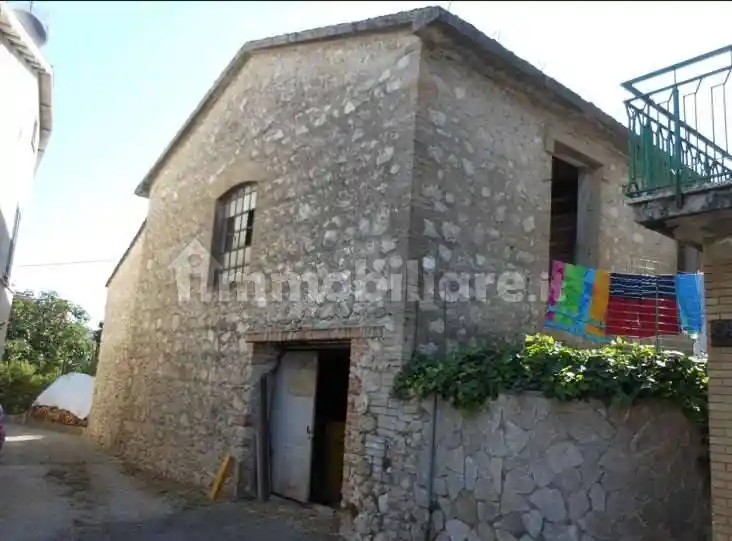 Rustico - Casale in vendita a Avigliano Umbro