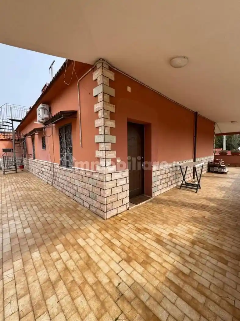 Villa in vendita a Nettuno