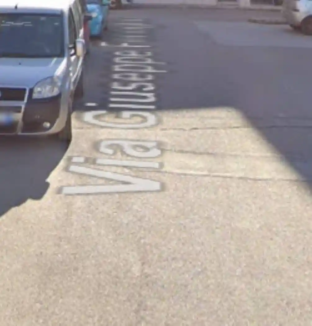 Palazzo - Stabile in vendita a Turi