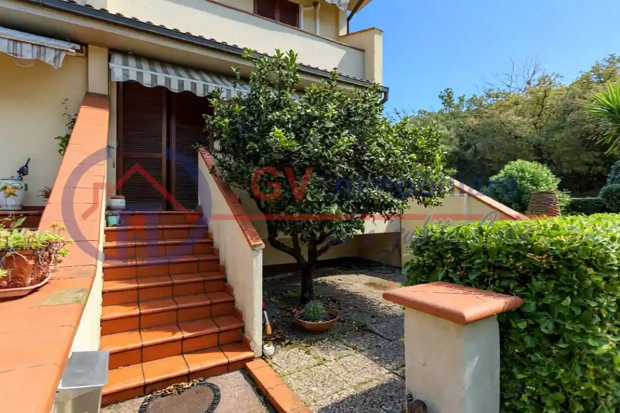 Casa indipendente in vendita a Scarlino