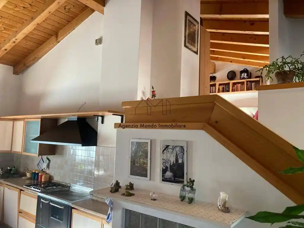 Appartamento in vendita a Besenello