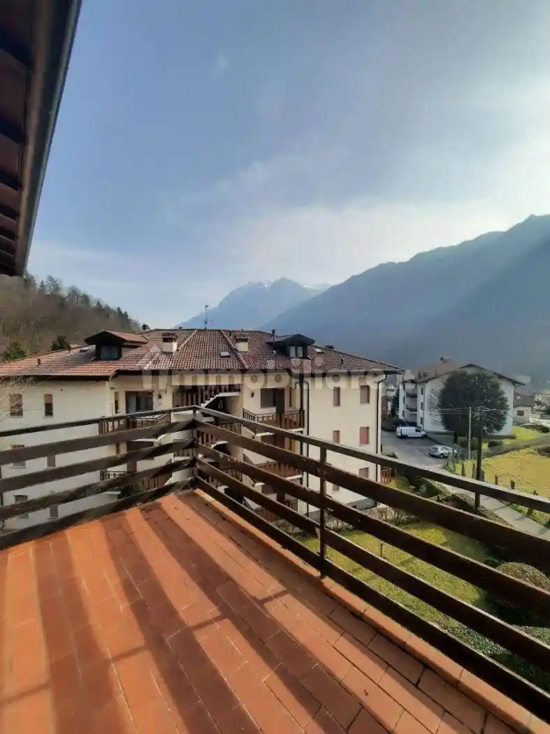 Appartamento in vendita a Taceno