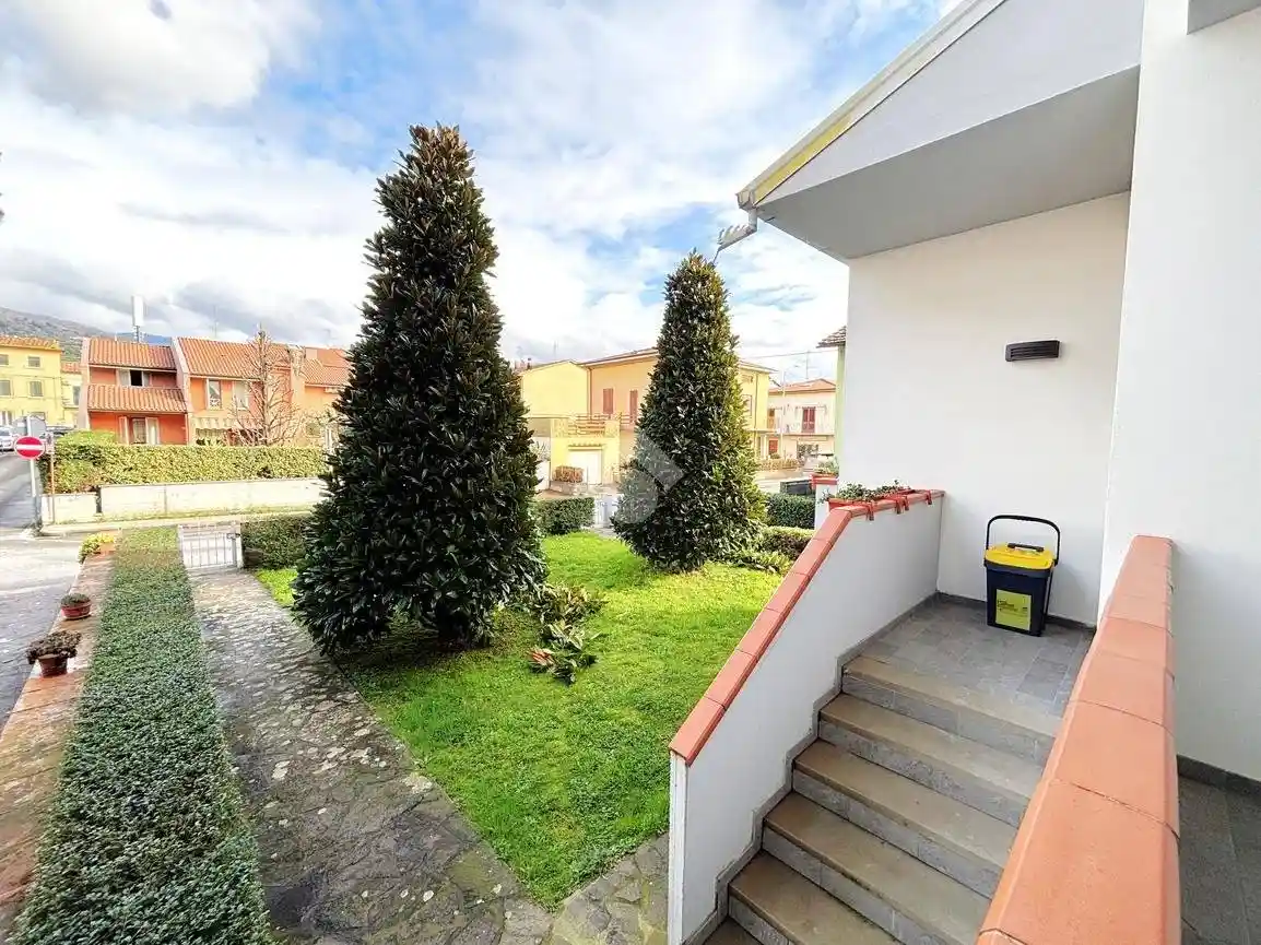 Casa indipendente in vendita a Montale