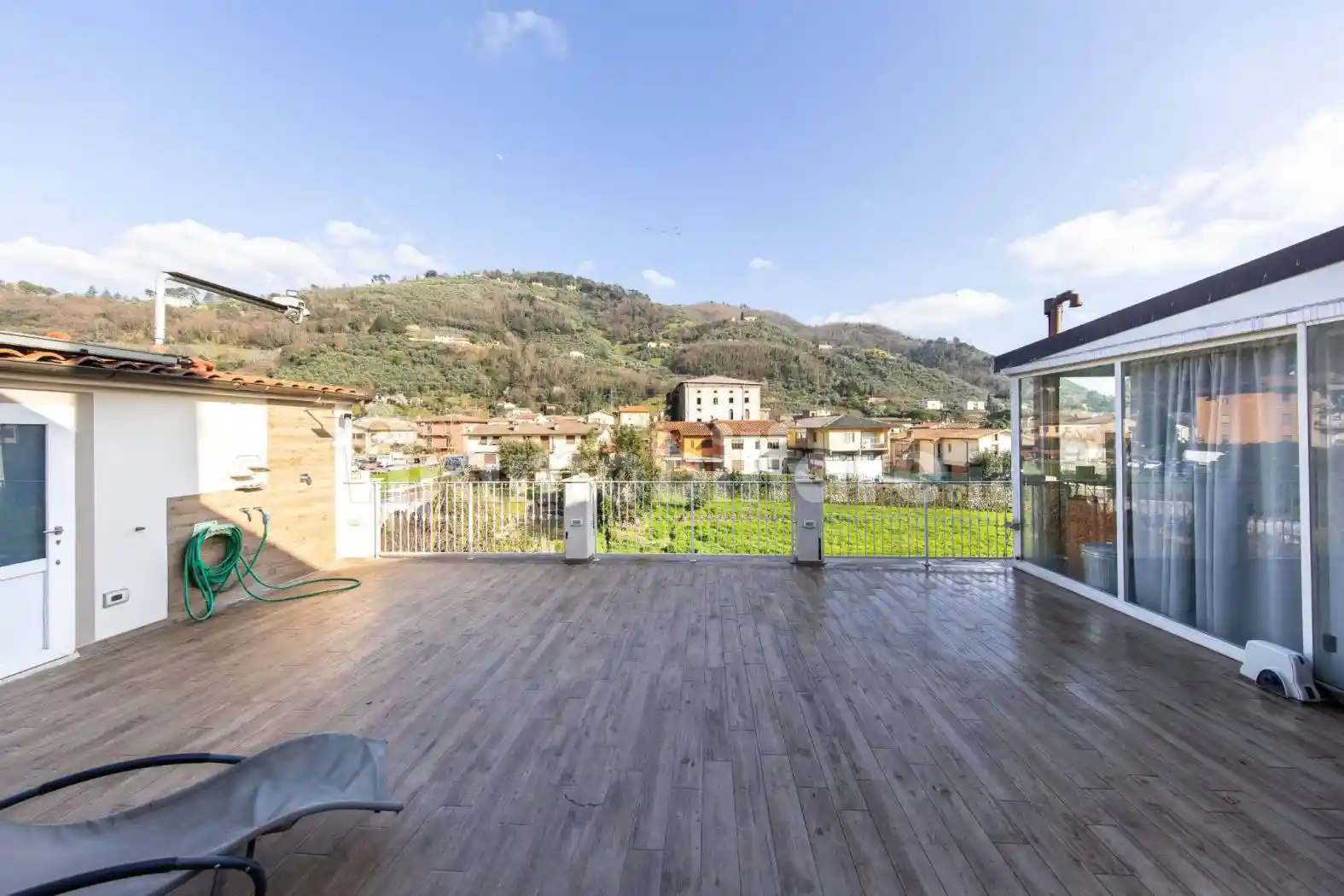 Casa indipendente in vendita a Pescia