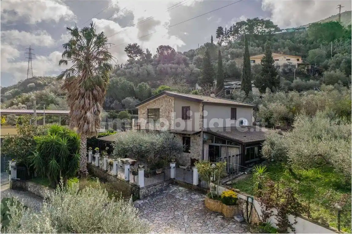 Villa in vendita a Altofonte