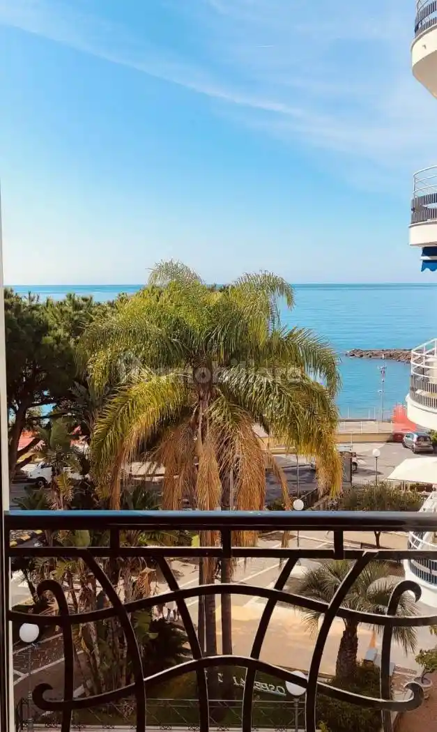 Appartamento in vendita a Ospedaletti