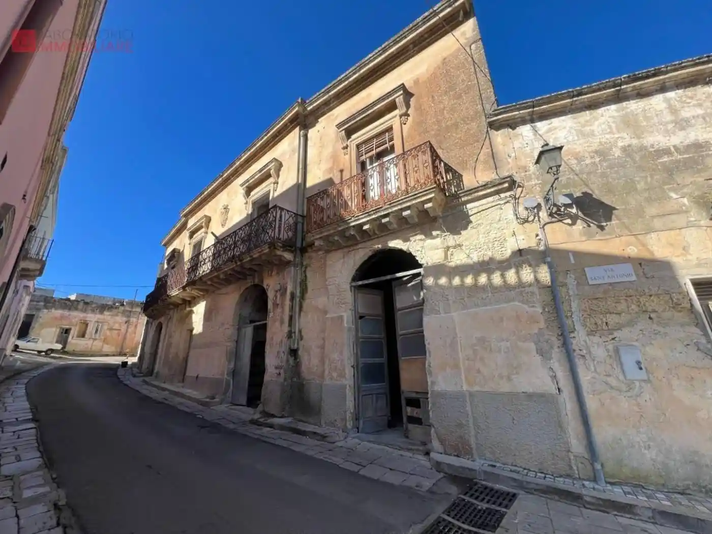 Palazzo - Edificio in vendita a San Donato di Lecce
